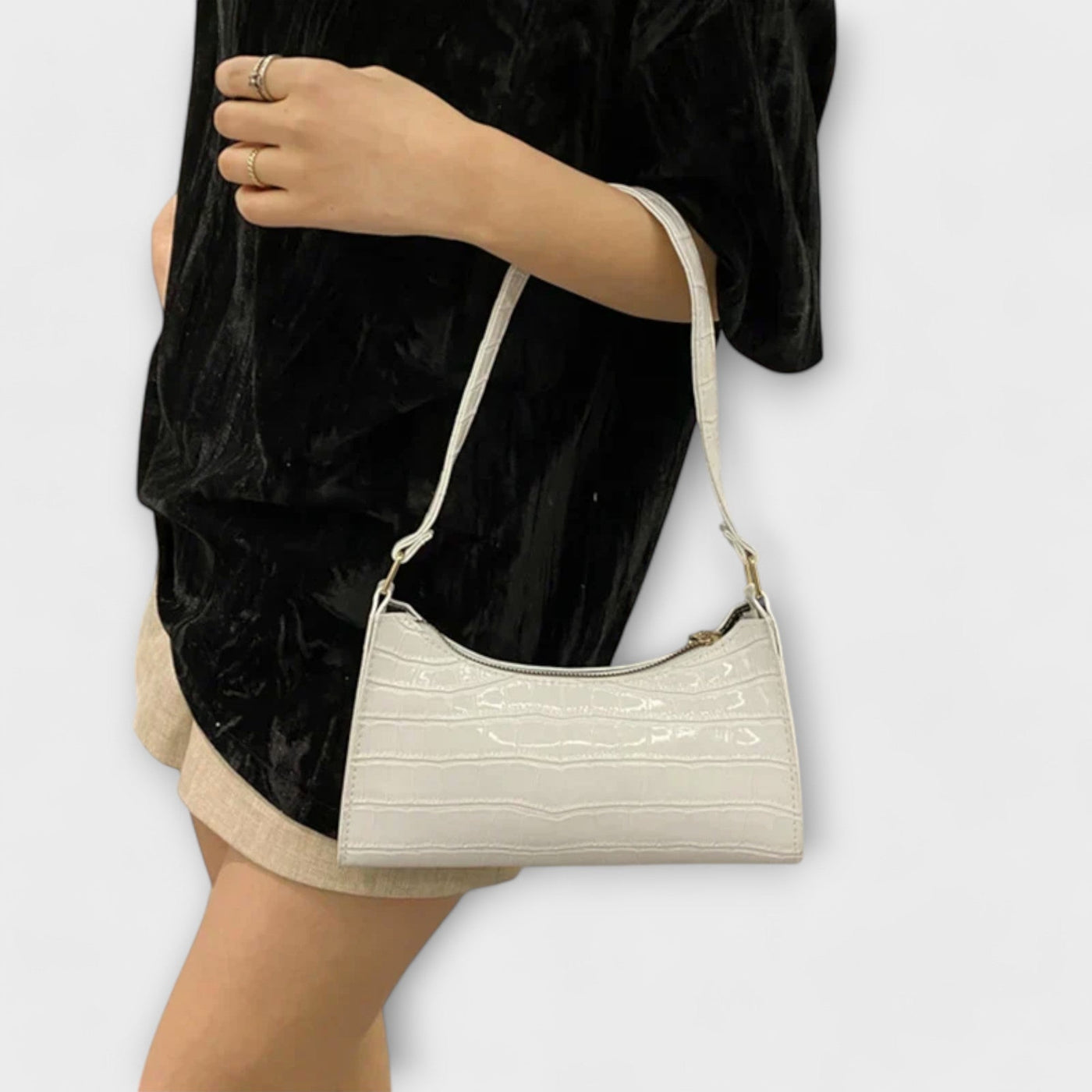 Lora - Shiny Leather Bag