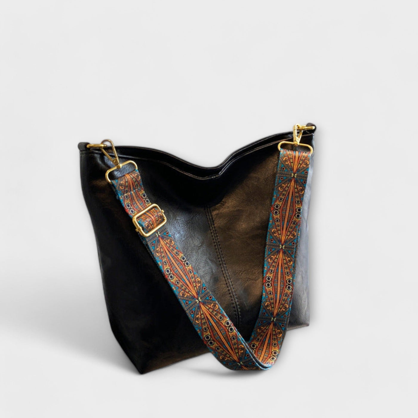 Lora - Elegant Vintage Handbag