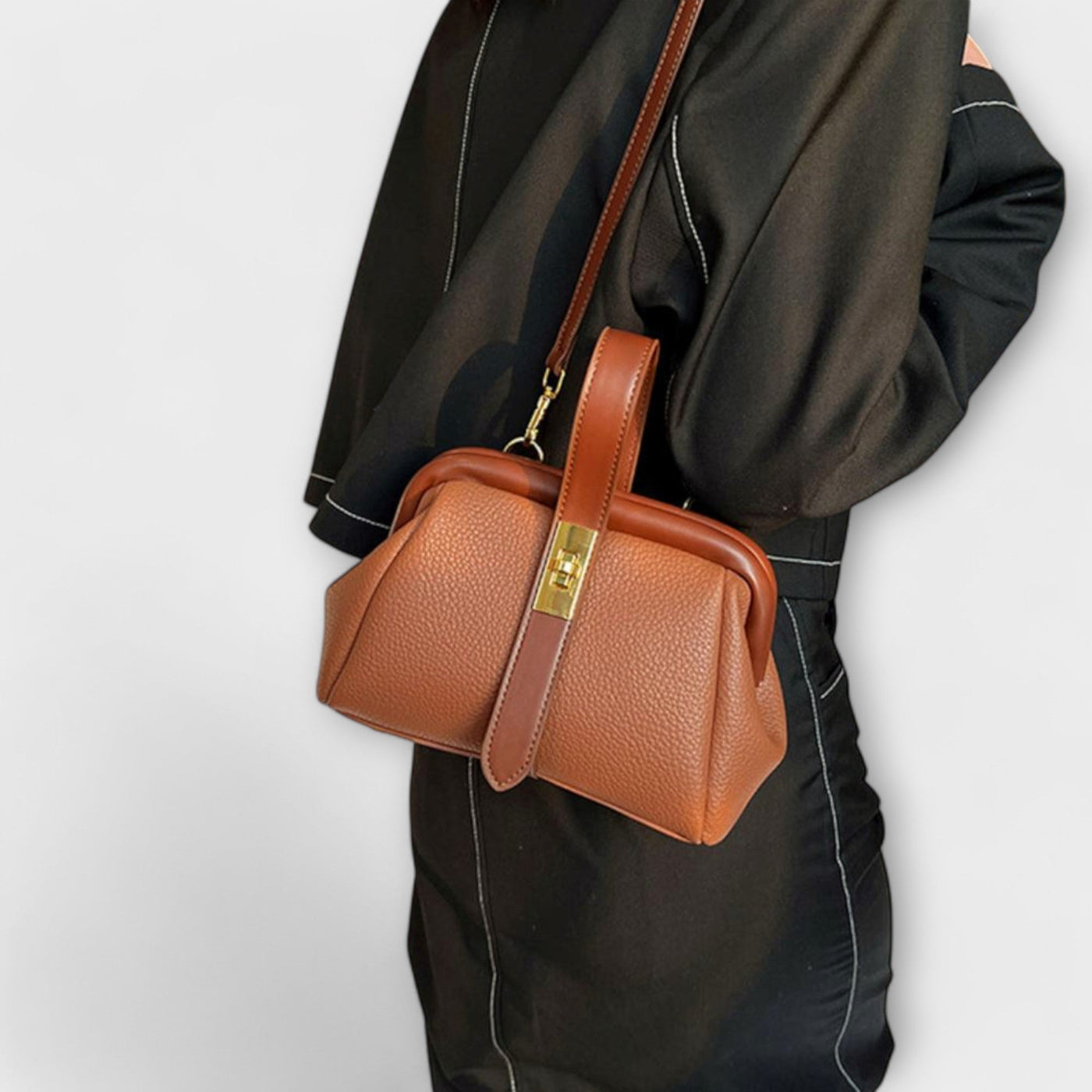 Lora - Retro Bag
